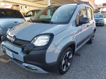 FIAT Panda 1.0 FireFly S&S Hybrid City Cross Neopatentati