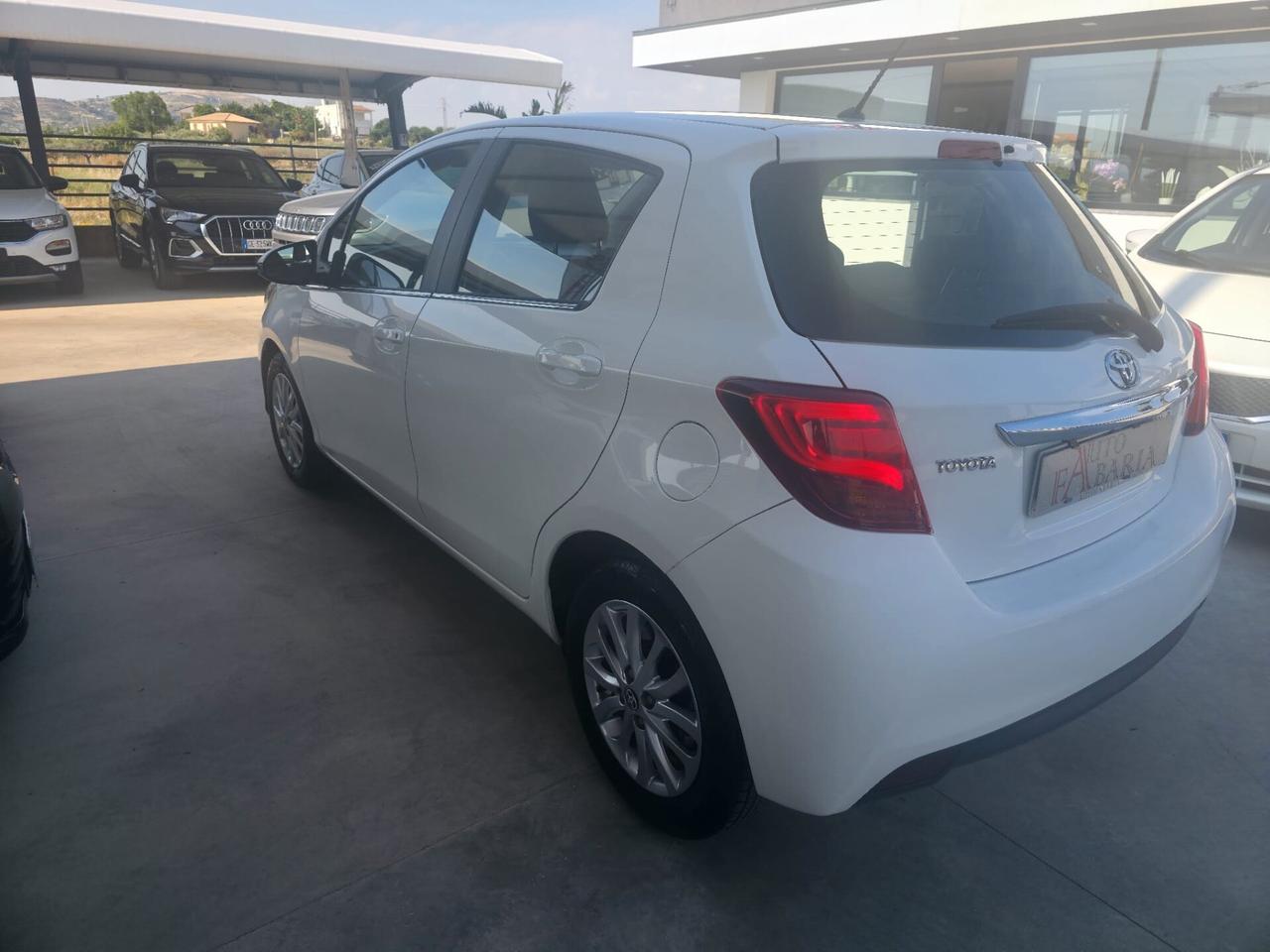 Toyota Yaris 1.0 5 porte Lounge