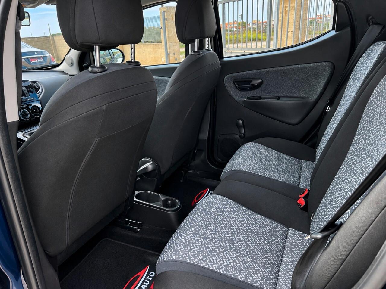 Lancia Ypsilon 1.3 MJT 95 CV 5 porte