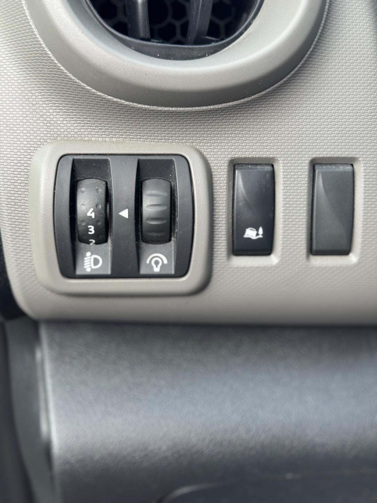 Renault Trafic T27 1.6 dCi 95CV PC-TN Zen N1