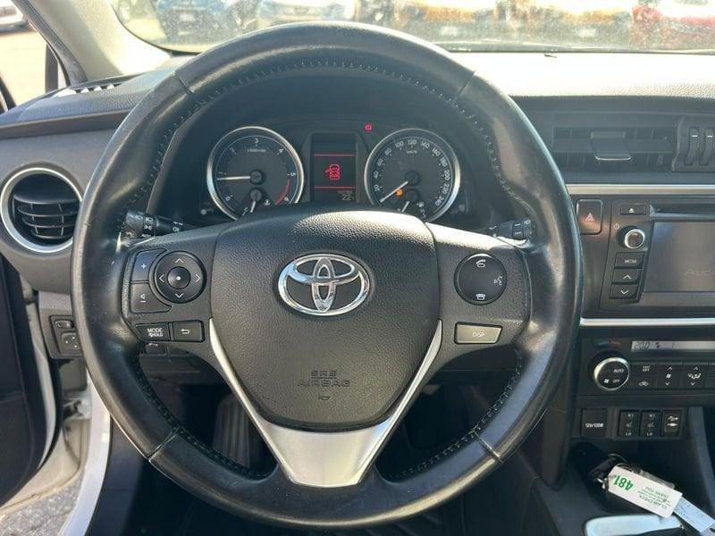 Toyota Auris 1.4 D-4D Lounge