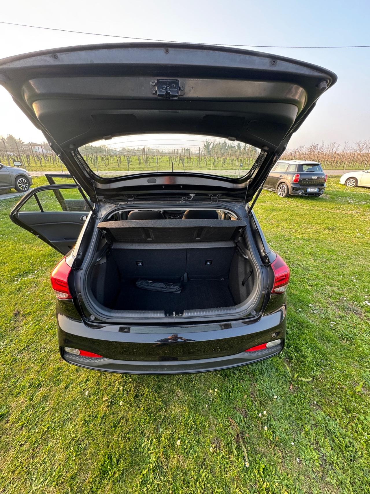 Hyundai i20 1.2 5 porte Tech