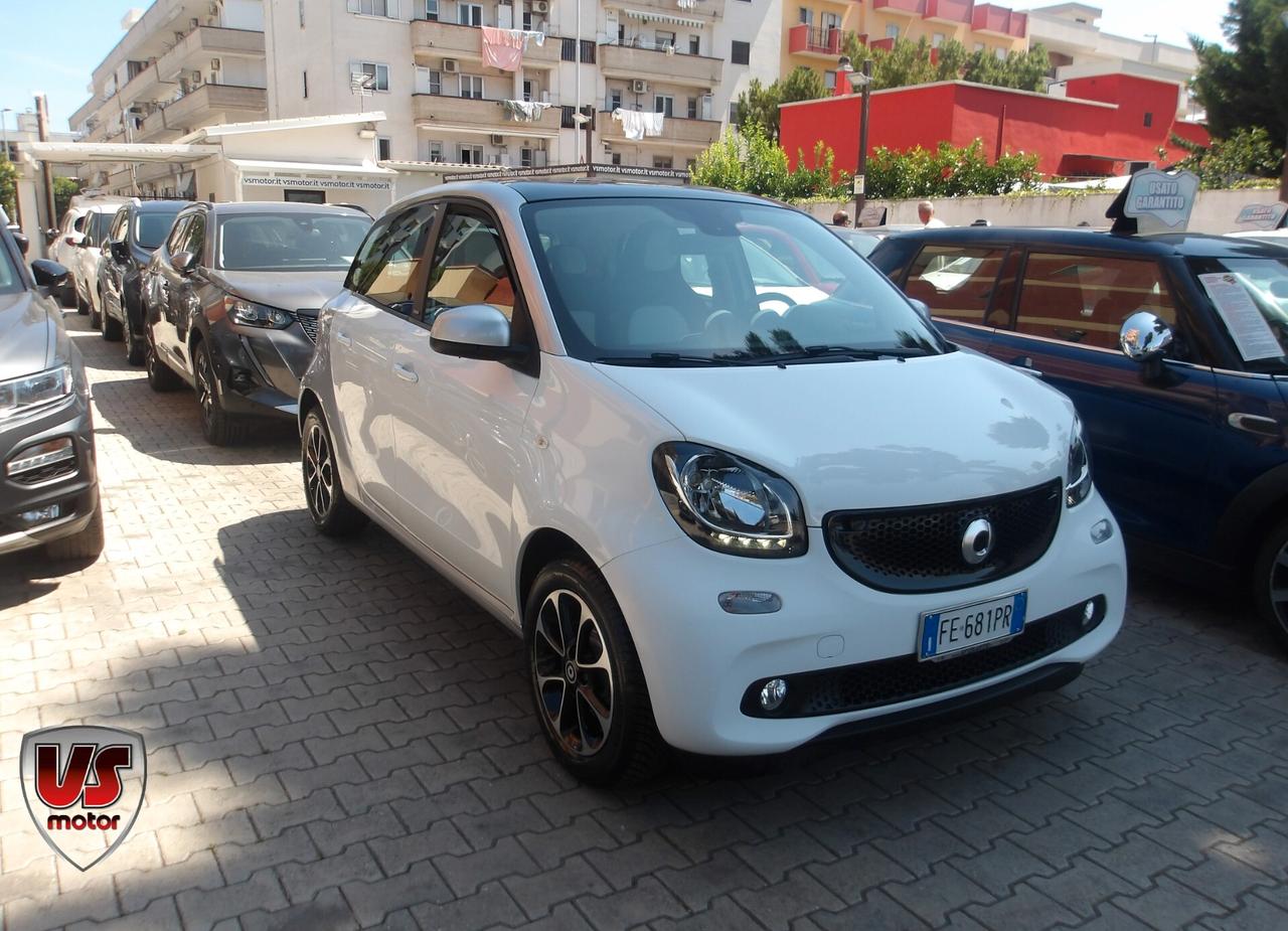 SMART FORFOUR 1.0 BENZ-TETTO PANORAMICO-2016