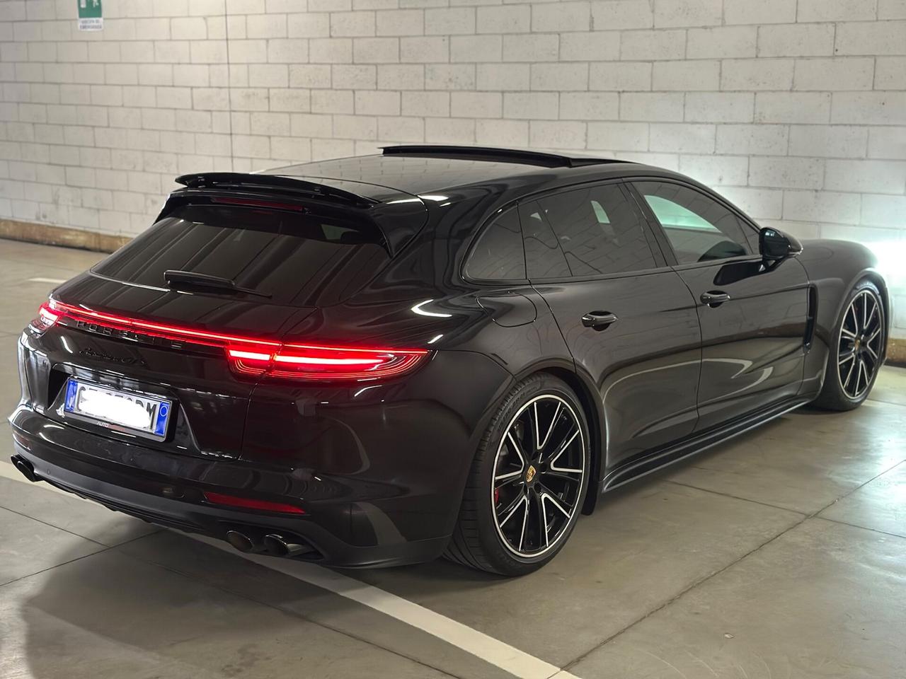 Porsche Panamera 4.0 GTS Sport Turismo