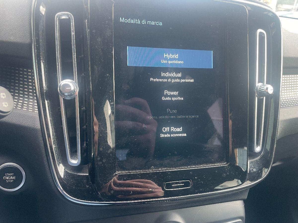 VOLVO - XC40 - T4 Recharge automatico Plus Dark