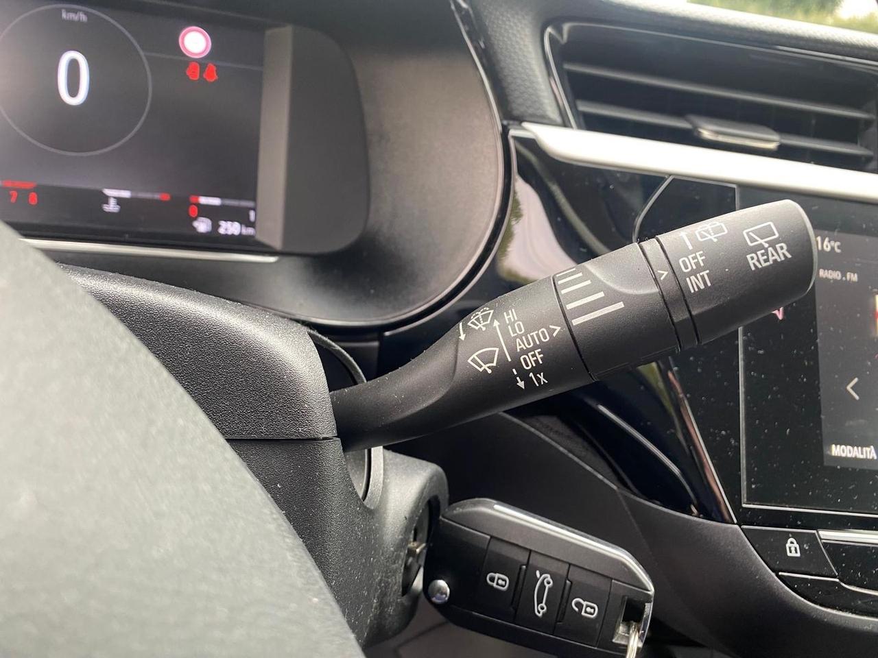 Opel Corsa Elegance 1.2 Direct Injection Tur #7355