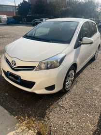 Toyota Yaris 1.0 5 porte Active