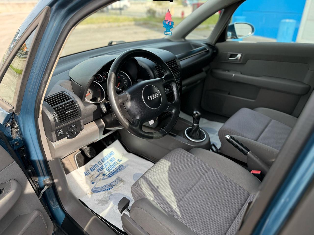 AUDI A2 1.4 GPL 2003