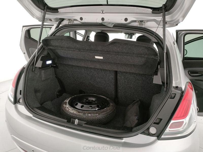 Lancia Ypsilon Ypsilon 1.2 Silver Gpl 69cv