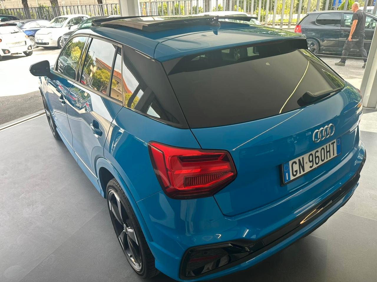 Audi Q2 35 TDI S tronic Identity Black