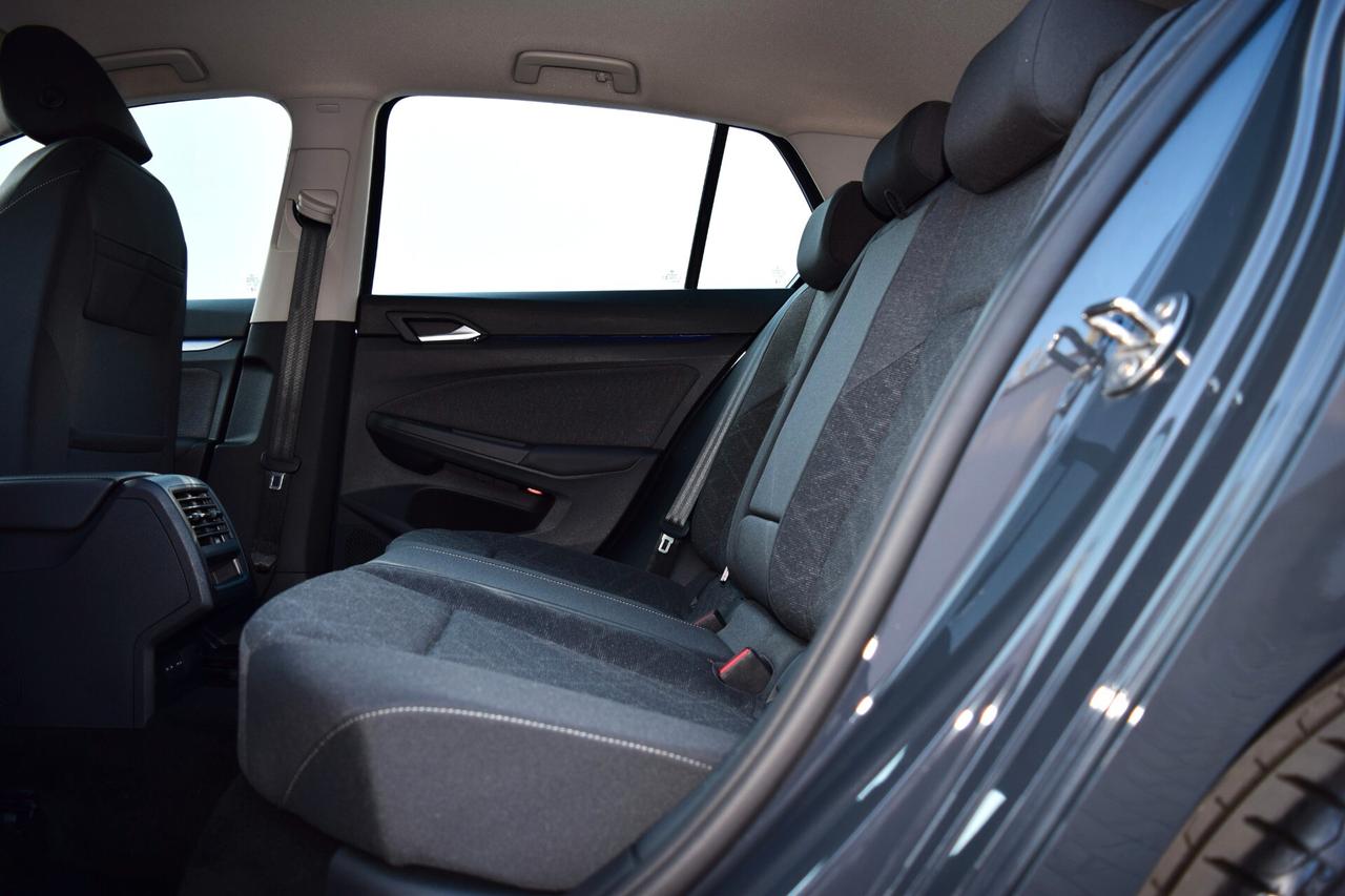 Volkswagen Golf 2.0 Tdi SCR 115 cv DSG Life