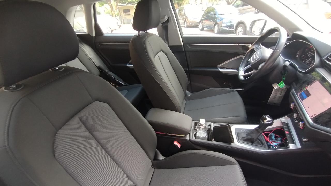 Audi Q3 35 TDI quattro S tronic