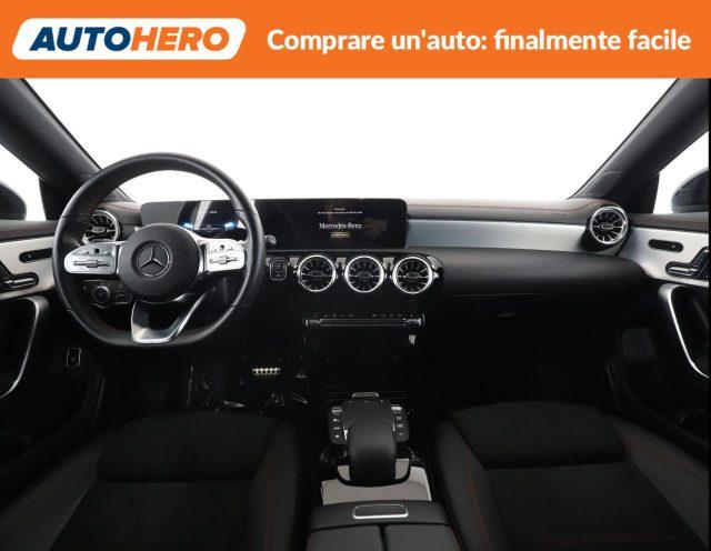 MERCEDES-BENZ CLA 200 d Automatic Shooting Brake AMG Line