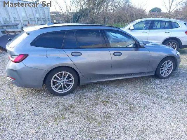 BMW 318 Serie 3 G21 2022 Touring 318d Touring mhev 48V aut