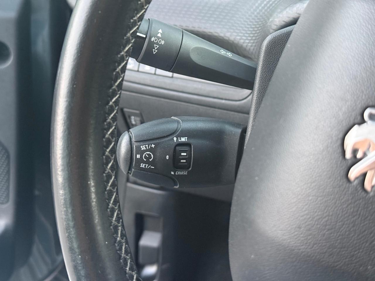 Peugeot 208 1.2 Benzina 82 CV Allure
