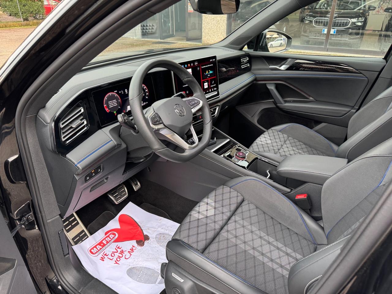 Volkswagen Tiguan 2.0 TDI 150 CV DSG R-Line plus GARANZIA VOLKSWAGEN