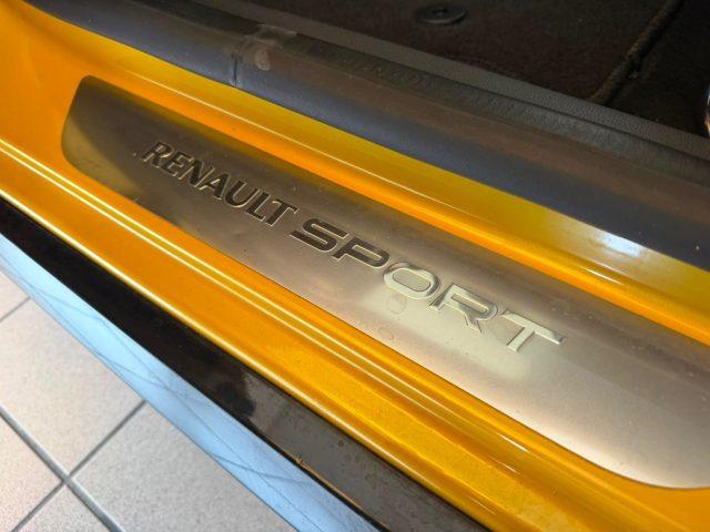 RENAULT Clio TCe 220CV R.S. Trophy //AKRAPOVIC//PELLE//