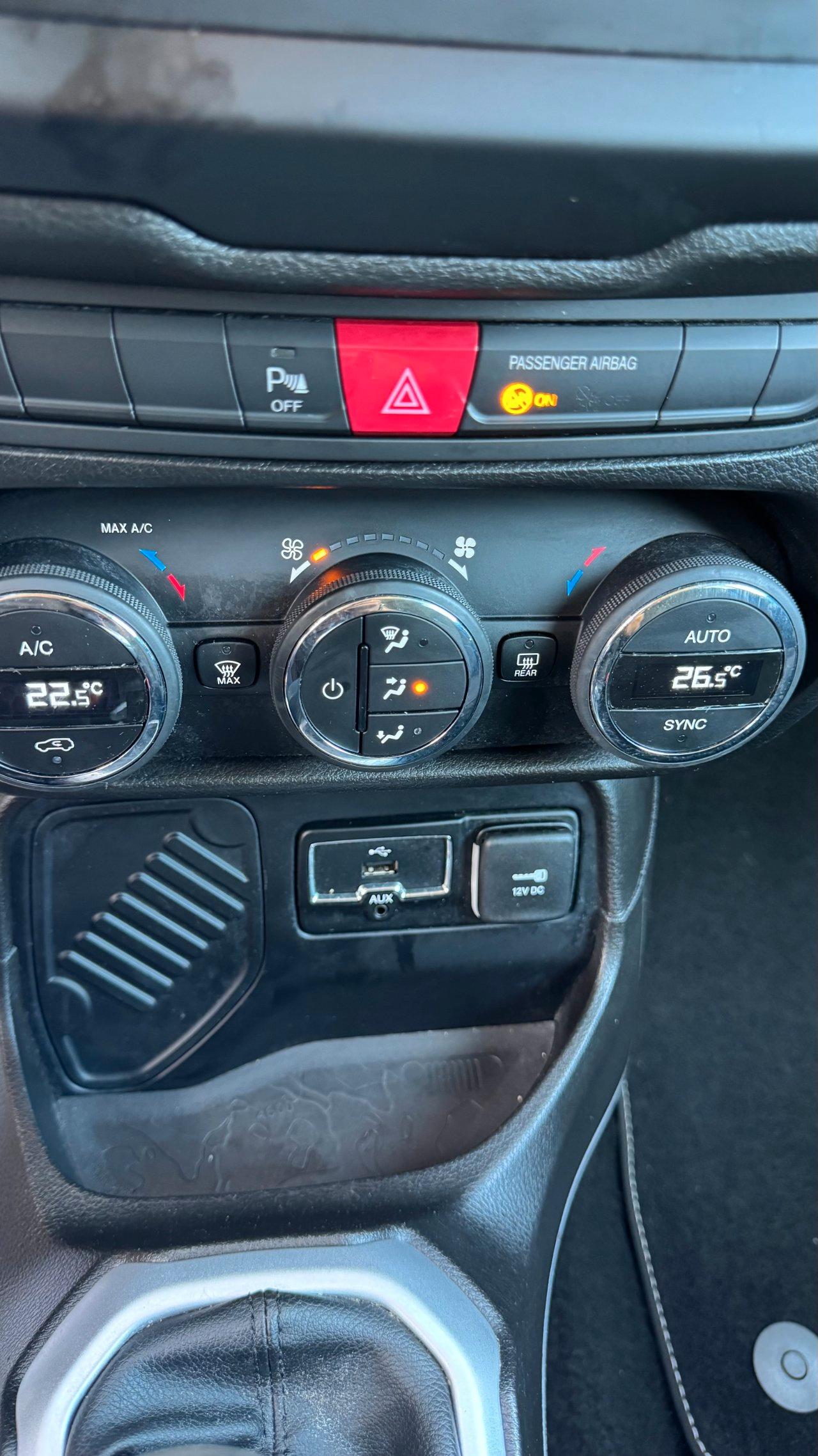 Jeep Renegade 1.4 tjt Longitude fwd 120cv Gpl