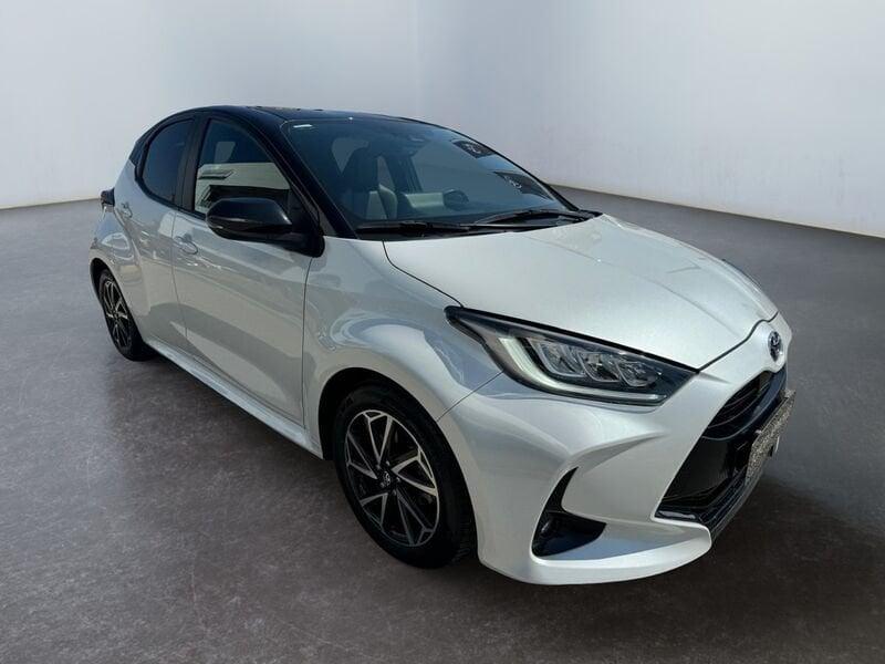 Toyota Yaris Hybrid Style MY22