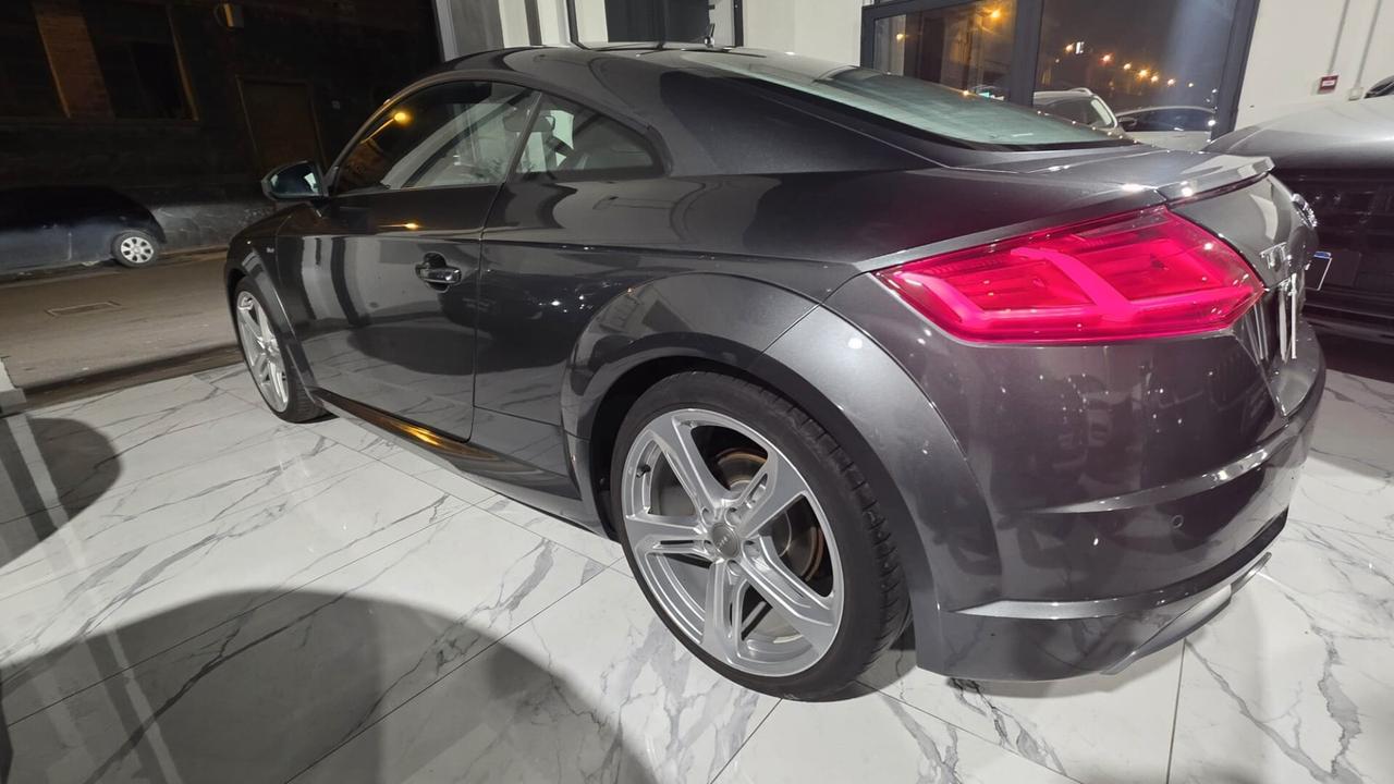 Audi TT Coupé 2.0 TDI ultra S line
