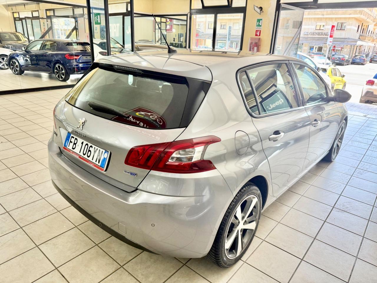 Peugeot 308 BlueHDi 120 S&S Allure