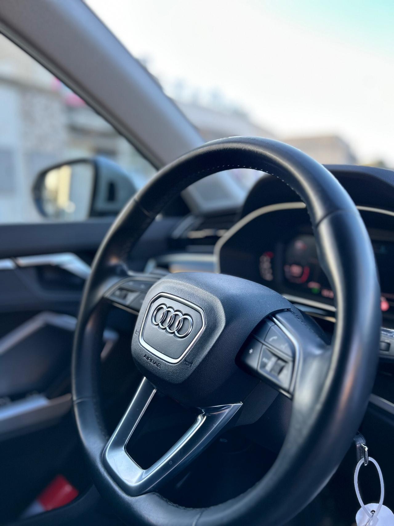 Audi Q3 35 TDI quattro S tronic IVA ESPOSTA