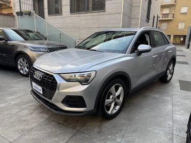 AUDI Q3 35 TDI S tronic