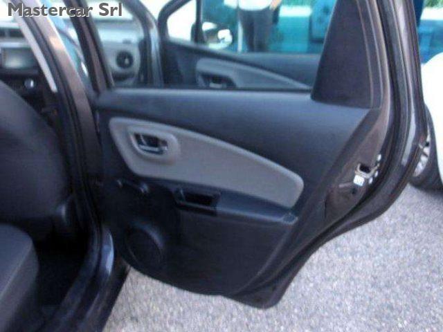 TOYOTA Yaris Yaris III 5p 1.5h Business (Finanziabile)-GB479GZ
