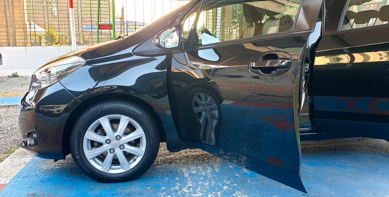 TOYOTA YARIS 1.3 BENZINA E/5B OK NEOPATENTATI