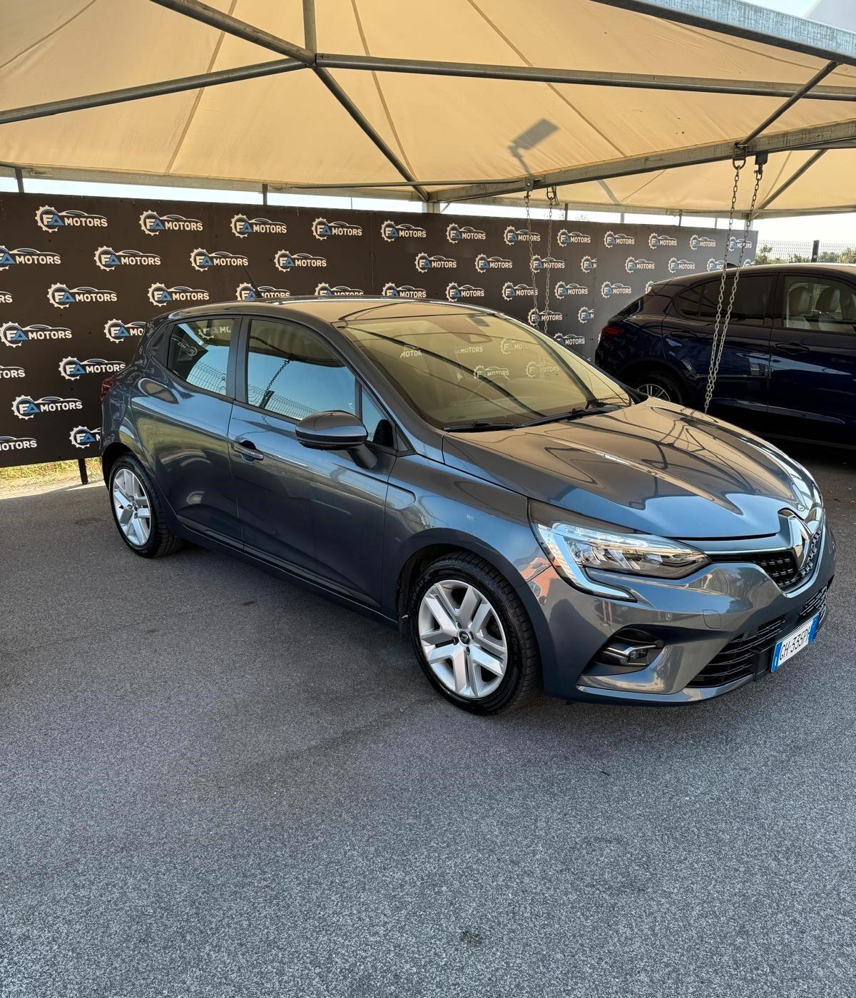 Renault Clio TCe 90 CV 5 porte Business ok neopatentati