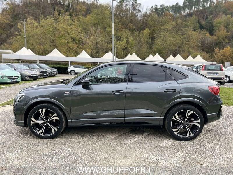 Audi Q3 SPB 35 TFSI Identity Black