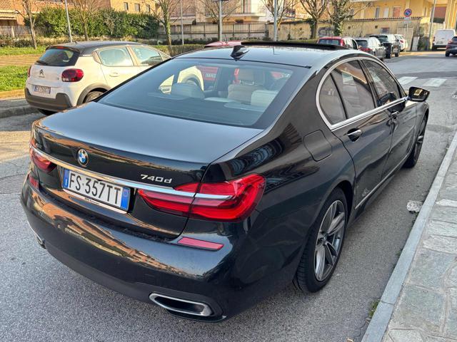BMW 740 d xDrive Luxury UNICO PROP