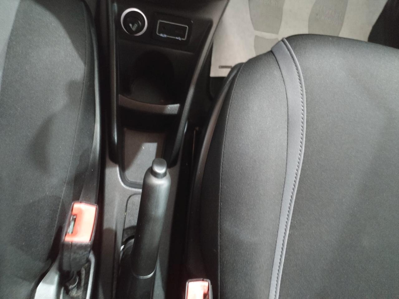 Lancia Ypsilon 1.2 69 CV 5 porte Silver