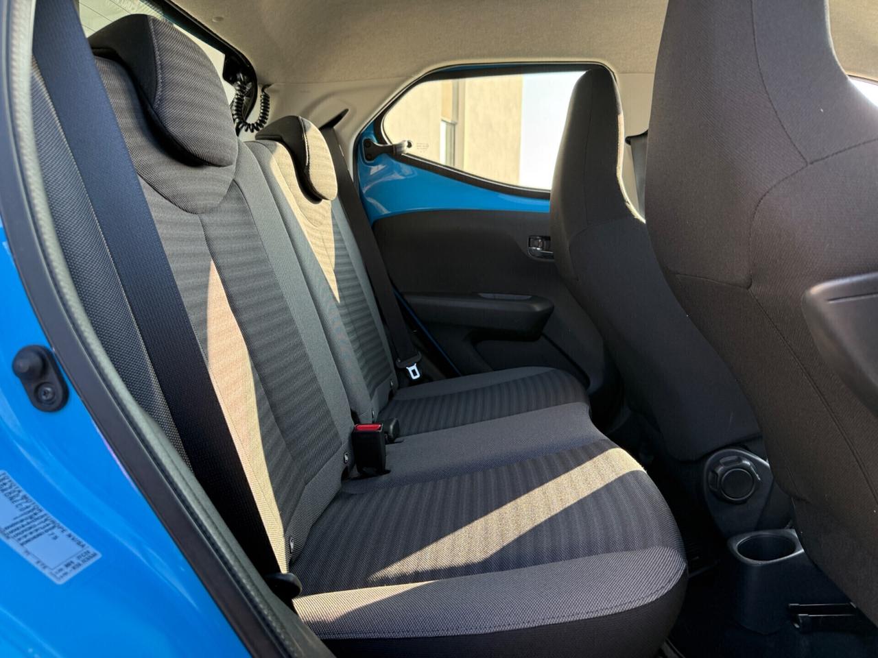 Toyota Aygo AUTOMATICA|1.0 VVT-i 72 CV 5 porte x-cool MMT