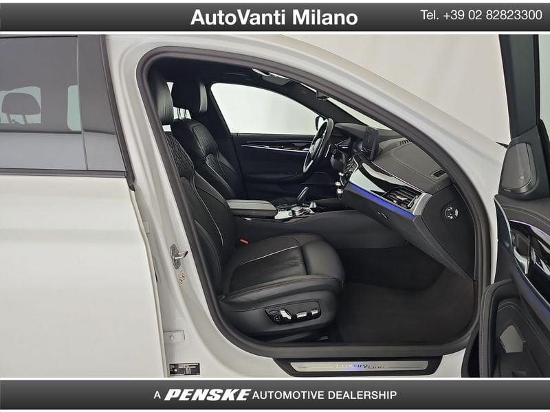 BMW Serie 5 540d Touring mhev 48V xdrive Luxury auto