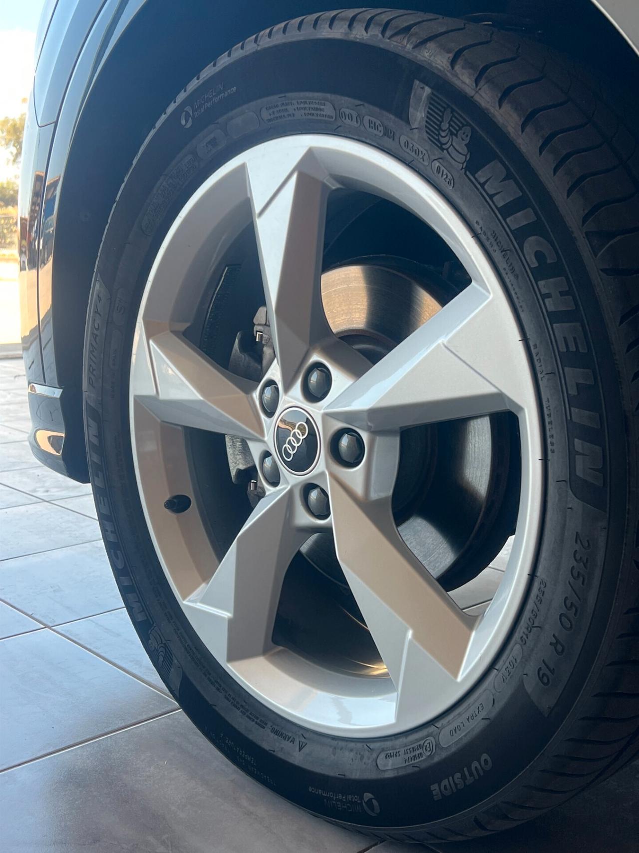 Audi Q3 SPORTBACK 35 TDI S tronic Business Plus 43.000KM