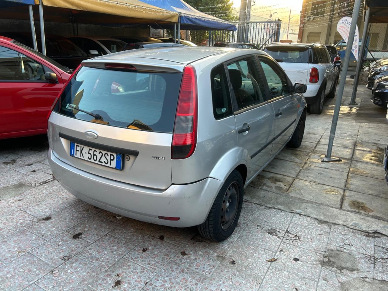 Ford Fiesta 1.4 16V 5p. Ghia VISTA E PIACIUTA