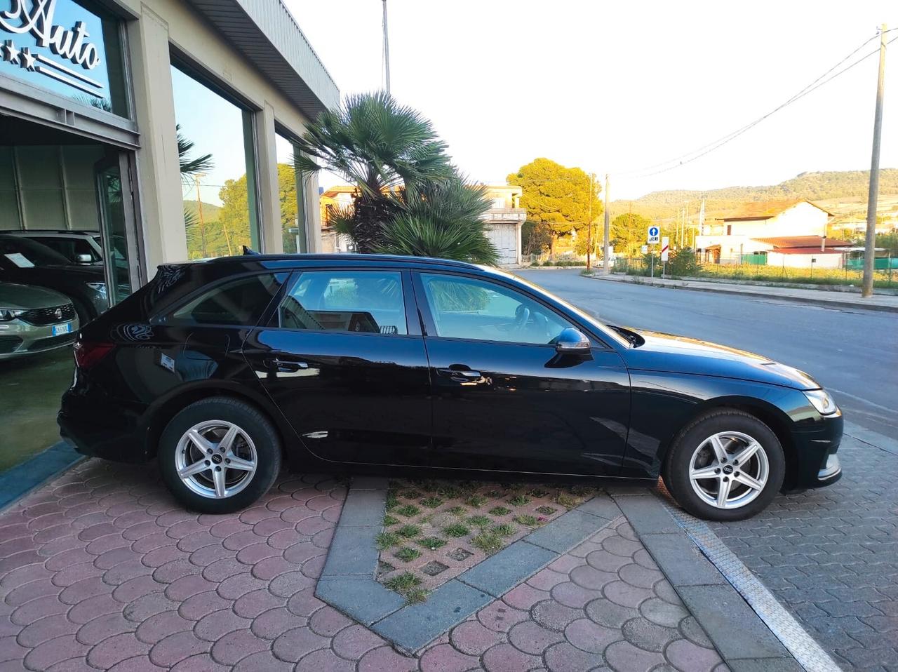 Audi A4 Avant 30 TDI/136 CV S tronic