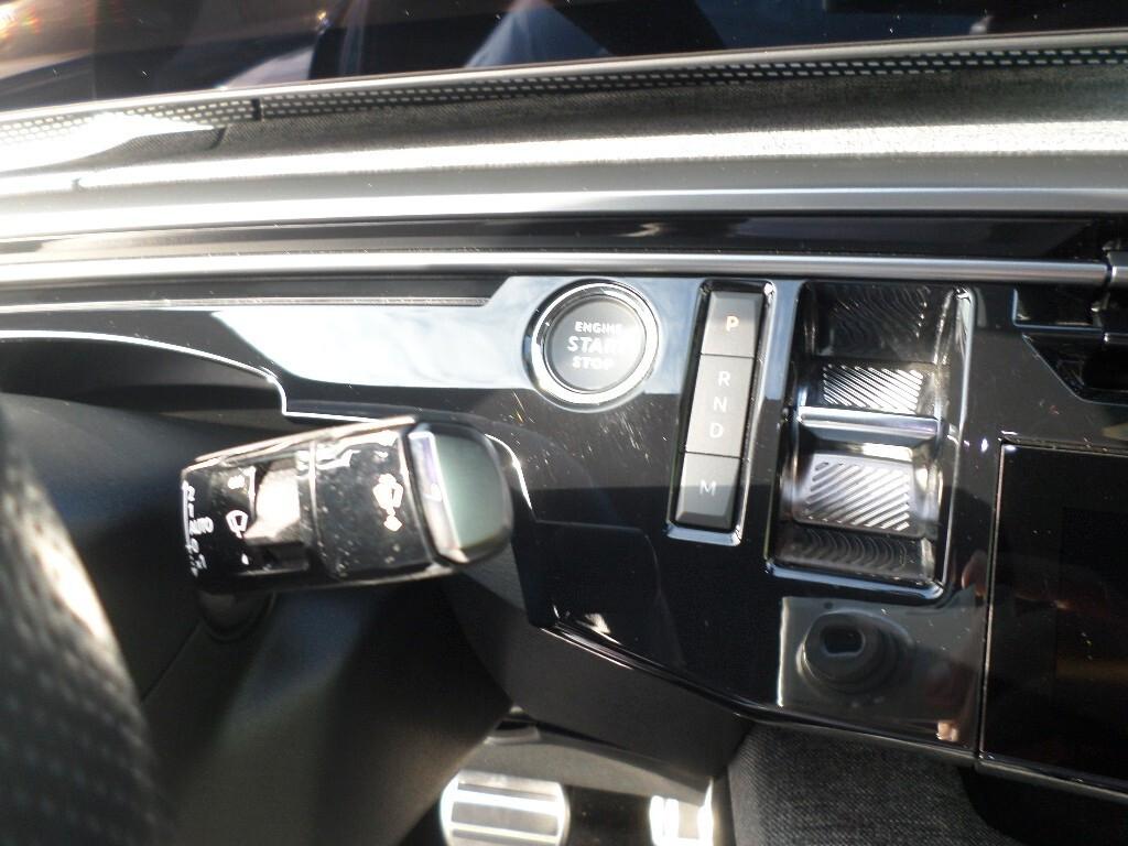 Peugeot 3008 Hybrid 136 e-DCS6 GT