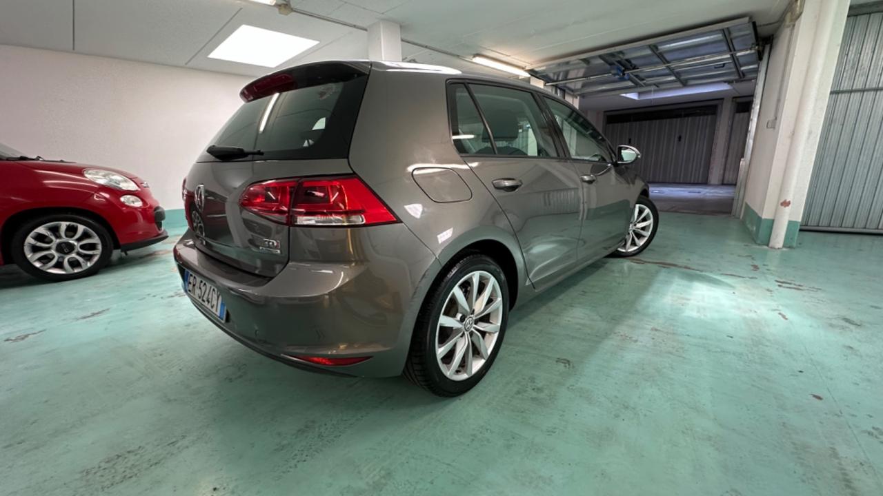 Volkswagen Golf 1.6 TDI 110 CV DSG 5p. Highline(anche per neopatentati)