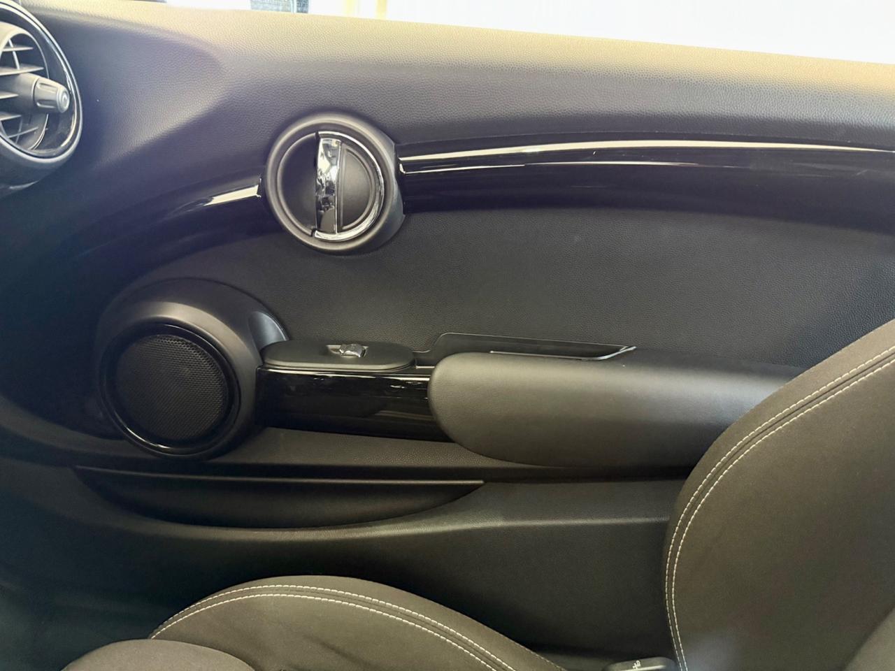 Mini Mini Cooper 2.0 SD Hype JCW 3p