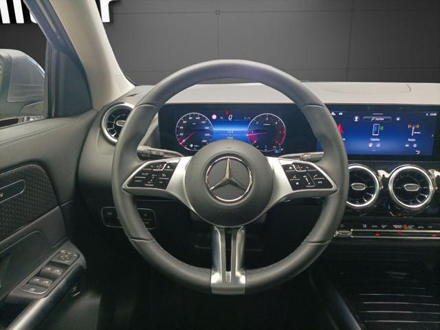 MERCEDES-BENZ GLA 180 d Automatic Progressive Advanced