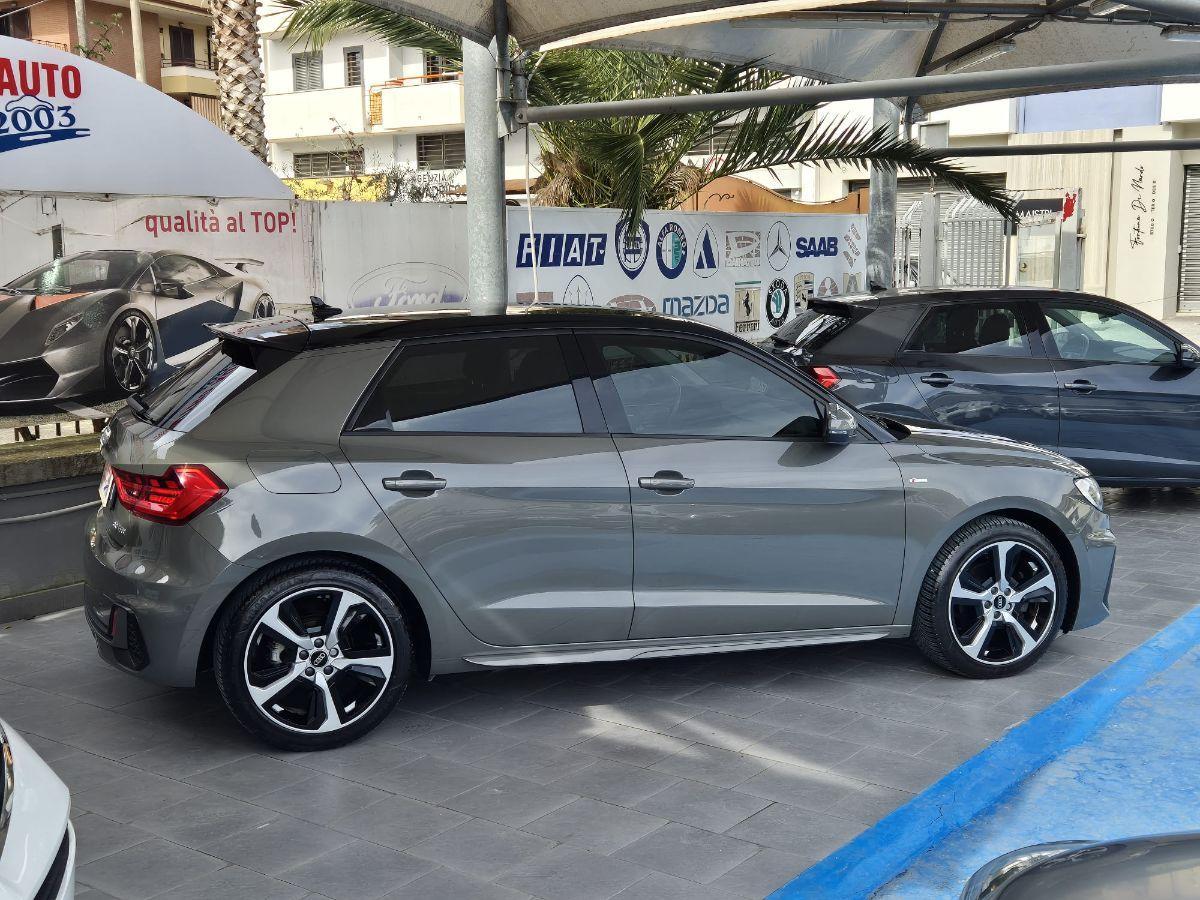 AUDI - A1 Sportback - A1 SPB 30 TFSI Identity Black