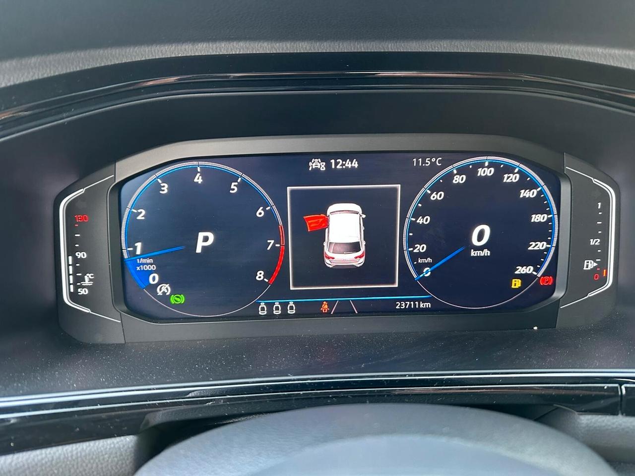 Volkswagen T-Roc 1.5 TSI ACT DSG R-Line