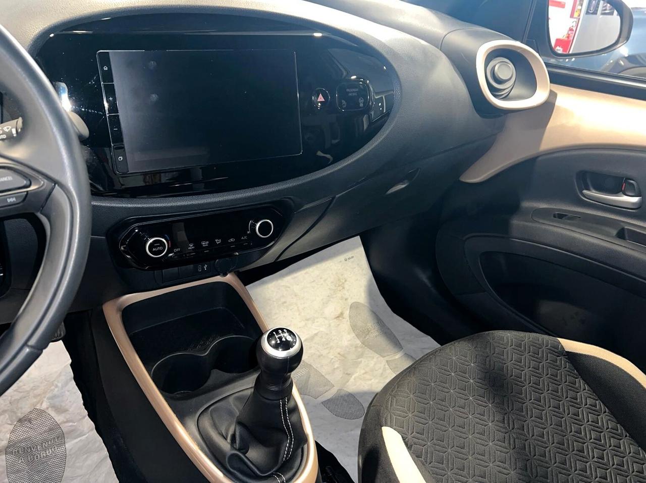 Toyota Aygo X 1.0 VVT-i 72 CV 5 porte Trend