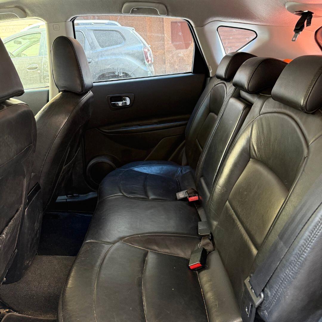 Nissan Qashqai 2.0 dCi **CAMBIO AUTOMATICO**