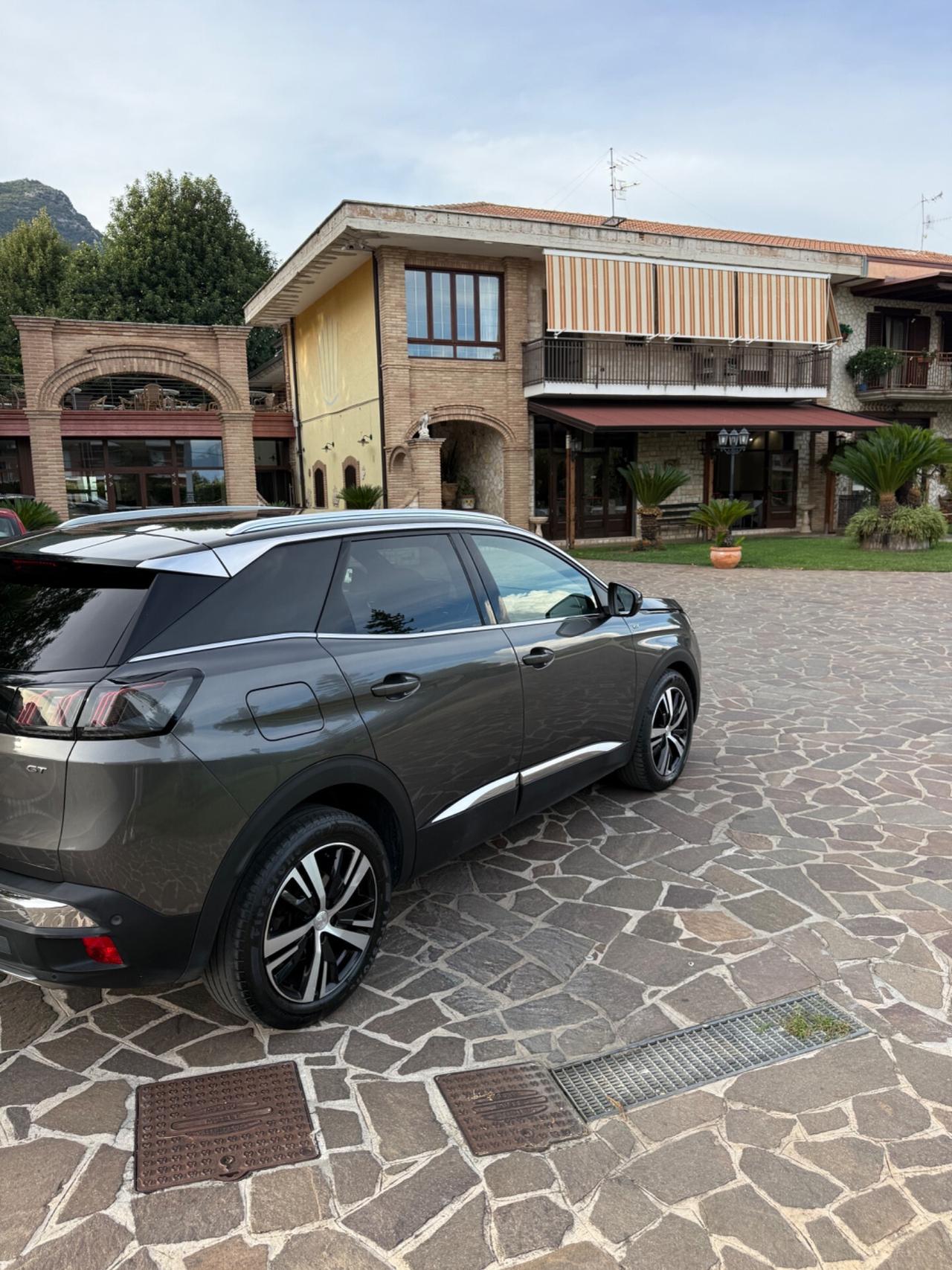 Peugeot 3008 BlueHDi 130 S&S EAT8 GT 2022 uni prop