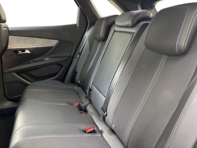 PEUGEOT 3008 Hybrid 136 e-DCS 6 GT