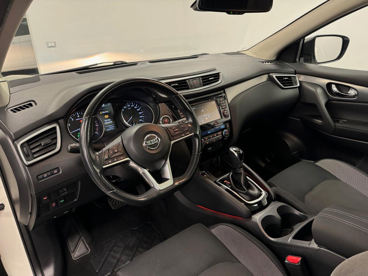 Nissan Qashqai 1.2 DIG-T N-Connecta AUTOMATICO TETTO 360