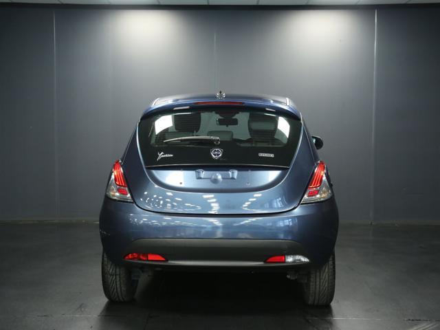 LANCIA Ypsilon 1.0 FireFly 5 porte S&S Hybrid Ecochic Silver
